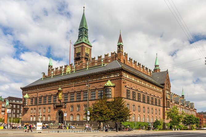 2-Hour Walking Introduction to Copenhagen and its Main Sights - Amalienborg Palace and the Chance to See the Guards