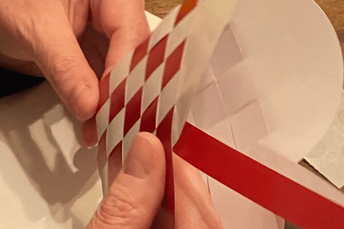 2 Hours Paper Hearts Weaving Activity in Copenhagen - Why Rikke’s storytelling adds real value