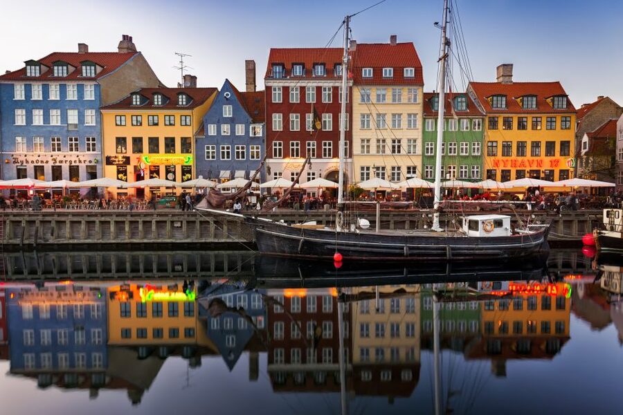 3-Hour Private Copenhagen Walking Tour - Where Does the Little Mermaid Fit?