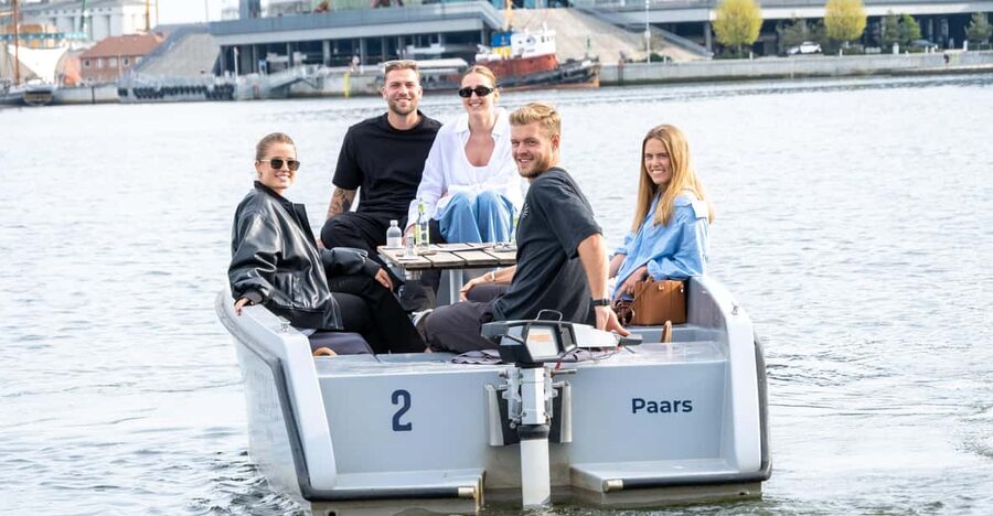 Aarhus: 1 or 1,5 Hour Boat Rental - No License Required - Getting started beside the Aarhus lighthouse