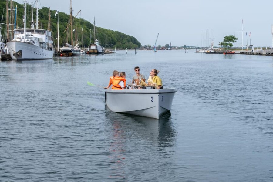 Aarhus: 1 or 1,5 Hour Boat Rental - No License Required - The overall feel of the Aarhus harbor experience