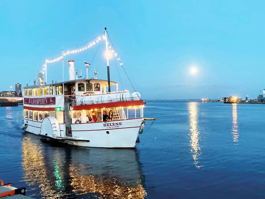 Aarhus: Christmas Harbour Cruise with Local Guide - Why a Christmas harbor cruise suits Aarhus