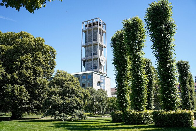 Aarhus City Highlights Private Tour - Street art and Møllestien’s storybook lane