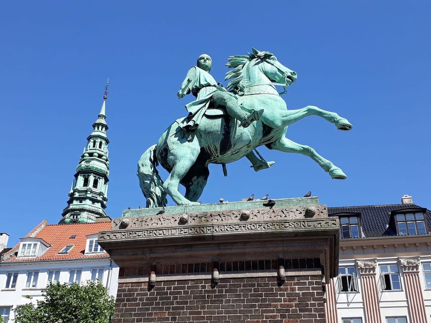 Copenhagen: 2,5-Hour 'Must See' Bike Tour with a Local Guide - The Little Mermaid Without the Long Walk