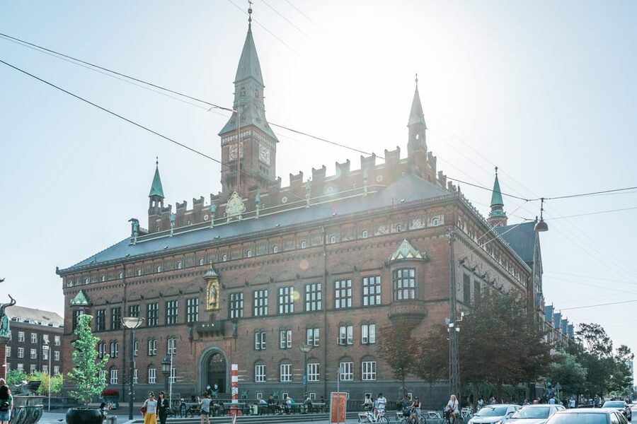Copenhagen: 2-hour Old Town Private Walking Tour - Starting at Copenhagen City Hall