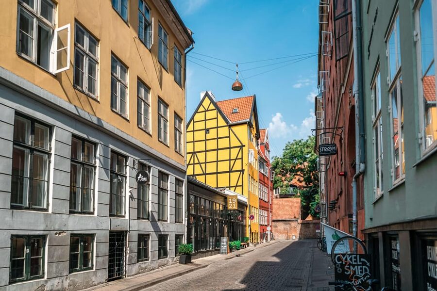 Copenhagen: 2-hour Old Town Private Walking Tour - The view toward Christiansborg Palace