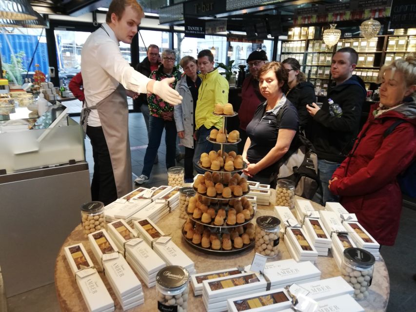 Copenhagen: 3-Hour Culinary Bike Tour - The hot dog: a proper Danish opening