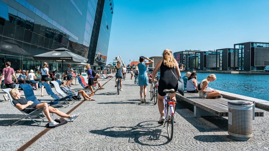 Copenhagen: 3-hour Private Guided Bike Tour - Kastellet, the Little Mermaid, and Amalienborg