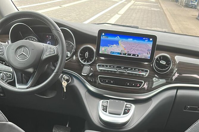 Copenhagen Airport Transfer Service | English Speaking Driver - Key points to know before booking