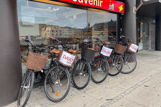 Copenhagen Bicycle Adventure - Rosenborg Castle and Kongens Have