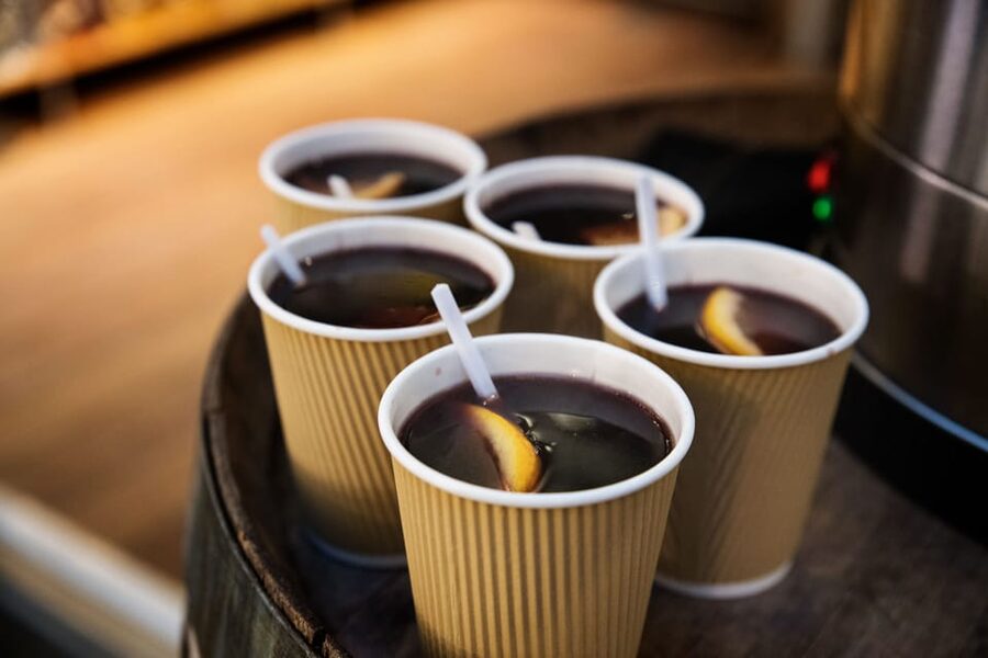Copenhagen: Christmas Walking Tour with Treats and Drinks - Key points at a glance