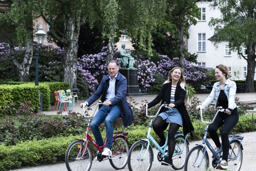 Copenhagen: City Highlights Guided Bike Tour - Best timing and useful preparation