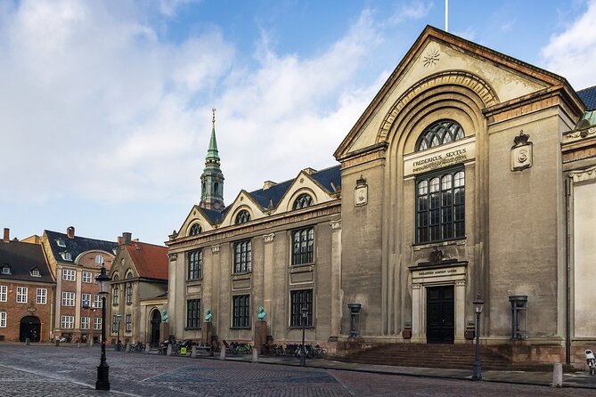 Copenhagen City, Old Town, Nyhavn, Architecture Walking Tour - What the private format is really worth