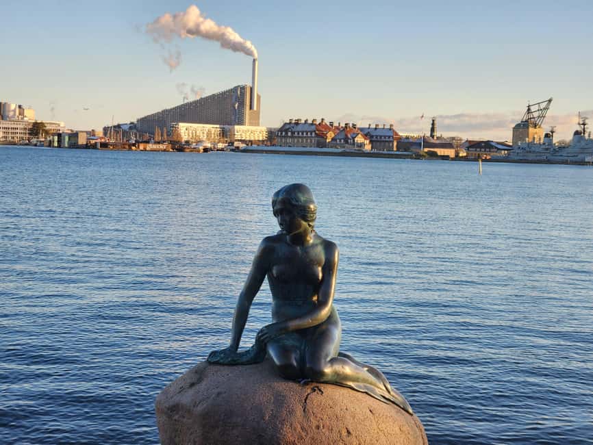 Copenhagen Combo: Walking Tour, Harbor Ferry & Royal Guards - From Tivoli to Christiansborg in 50 minutes