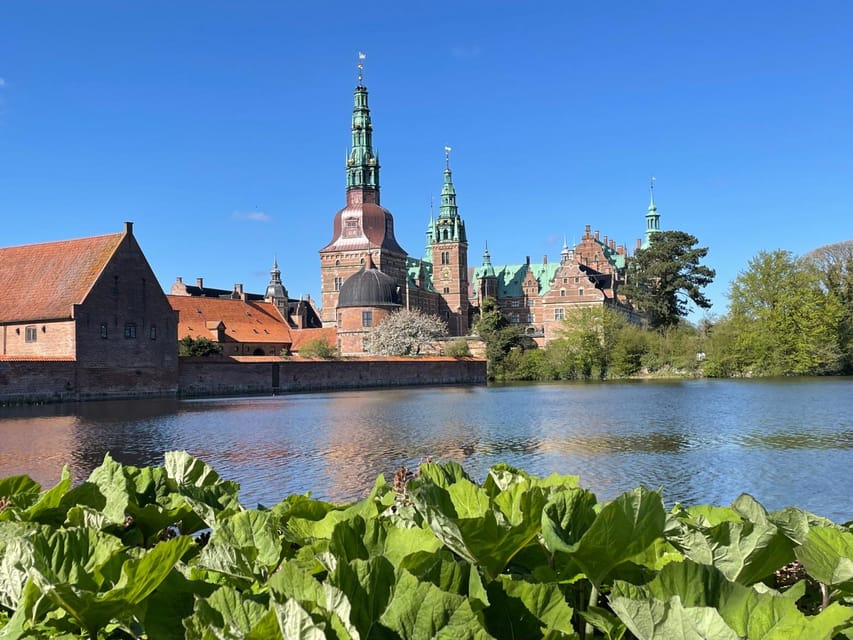 Copenhagen: E-Bike Guided Food Tour with 3 stops - Third stop: a small meal and beverage
