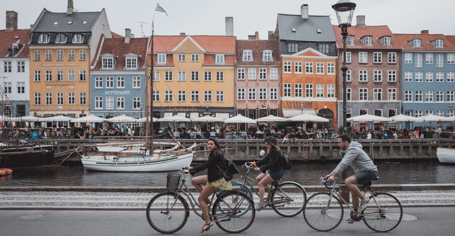 Copenhagen: Express Walk with a Local in 60 minutes - Key points to know before booking