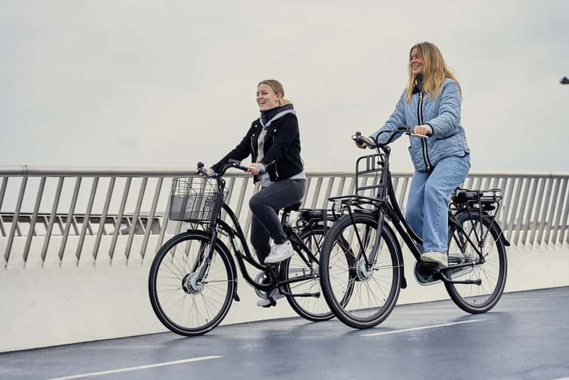 Copenhagen: Guided E-Bike Tour - The Opera House and harbor-side cycling