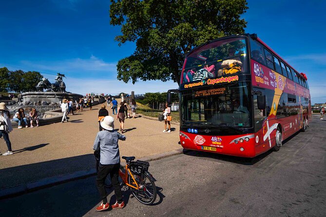 Copenhagen Hop On Hop Off Bus Tour - Finding the right bus and stop