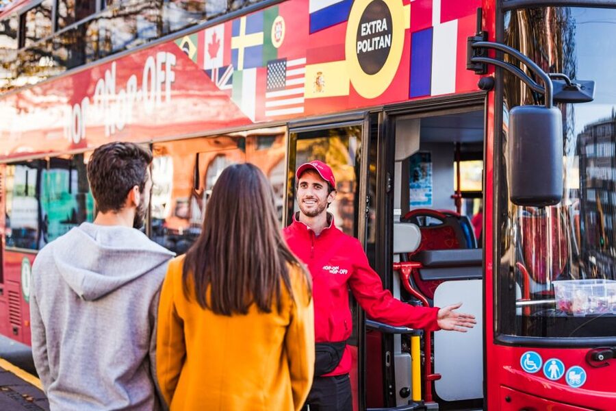 Copenhagen: Hop-On Hop-Off Bus Tour with Boat Tour Option - Starting points and finding the right bus