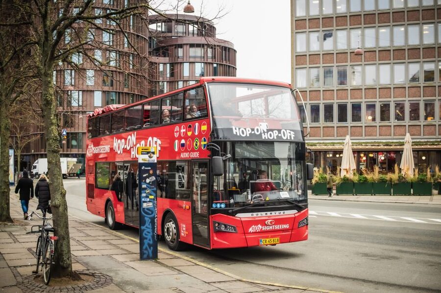 Copenhagen: Hop-On Hop-Off Bus Tour with Boat Tour Option - Commentary, comfort, and timing