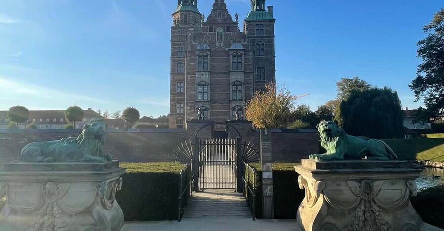 Copenhagen: King's Garden Outdoor Escape Room Game - What the Missing Crown Jewels story involves