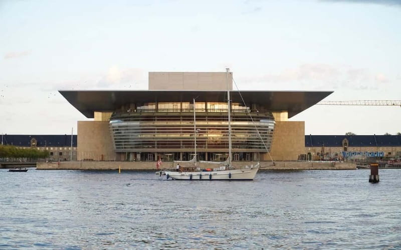 Copenhagen: Maxitour in English - A Seven-Hour Introduction to Copenhagen