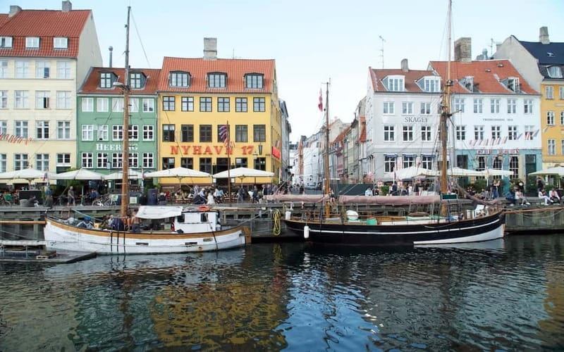 Copenhagen: Maxitour in English - Seeing Copenhagen by Bus and Boat
