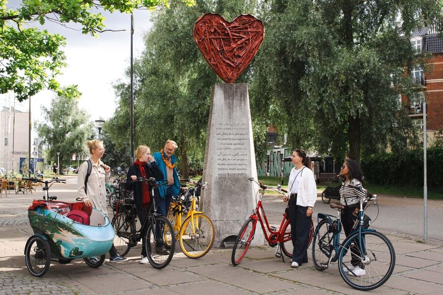Copenhagen Off the Beaten Tracks: Nørrebro Bike Tour - Assistens Cemetery and a very unusual grave