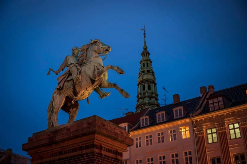 Copenhagen: Photography Masterclass - Private Photo Lesson - The night session and its technical lessons