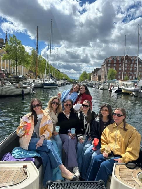 Copenhagen: Private Guided Boat Tour with City Highlights - Setting out from the harbor
