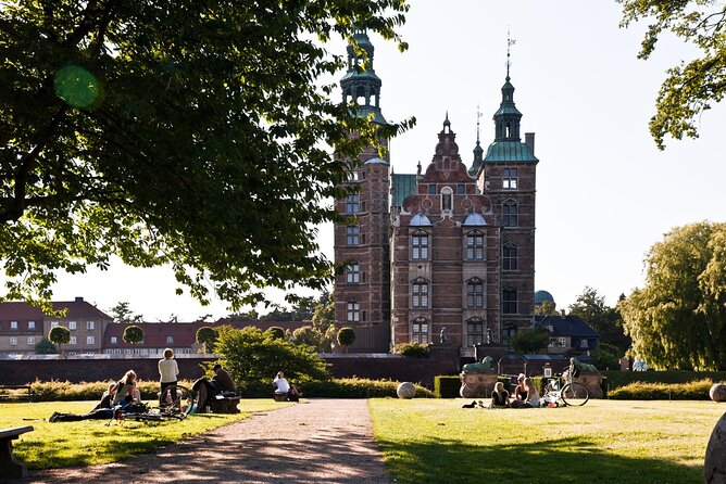 Copenhagen Private Guided tour by Car with Tailorable Itinerary - Why the private car makes a difference