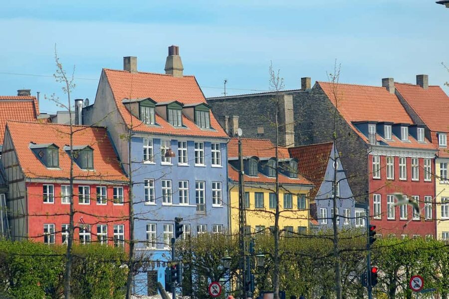 Copenhagen: Private Guided Walking Tour with Hotel Pickup - Meeting your guide at a hotel or central location
