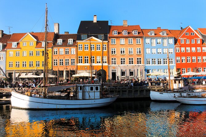 Copenhagen: Self Guided Scavenger Hunt and Tour - Starting at City Hall Square