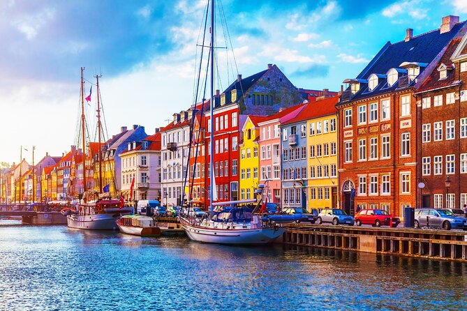 Copenhagen: Self Guided Scavenger Hunt and Tour - Why the self-guided format works