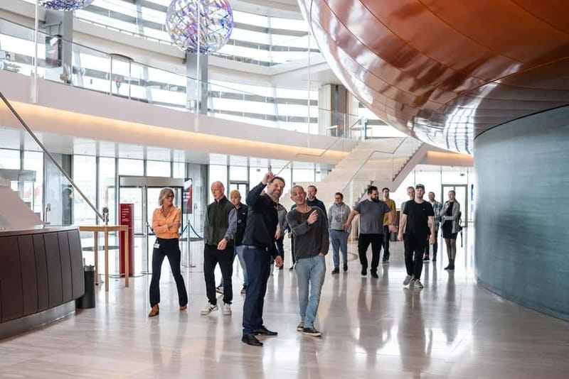 Copenhagen: The Opera House Guided Tour - Inside the auditorium: gold, wood, and controlled atmosphere