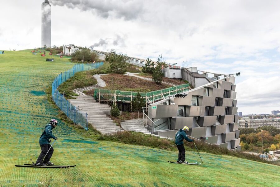 CopenHill Ski Pass Including Rental Gear - The three ski levels on the 85-meter roof