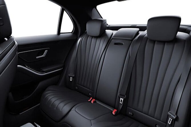Departure by Luxury Vehicule Copenhagen to Copenhagen airport CPH - Choosing between the Mercedes S Class and V Class