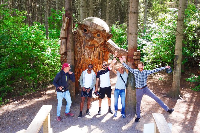 E-biking Central Forgotten Giants' s Adventure - Meeting Sleeping Louis and Little Tilde