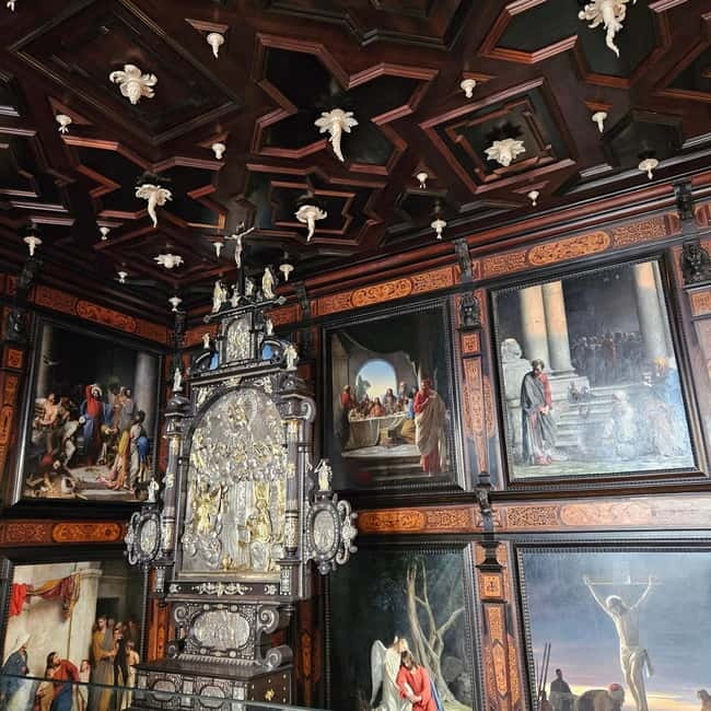 Easy Pace Tour of Kronborg Castle and Frederiksborg Palace - Hillerød gives you a practical lunch break