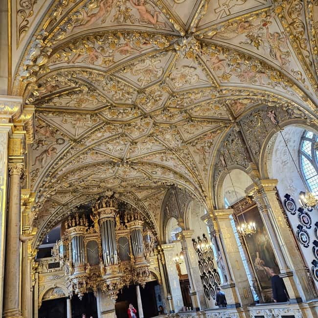 Easy Pace Tour of Kronborg Castle and Frederiksborg Palace - What the $157 price really covers