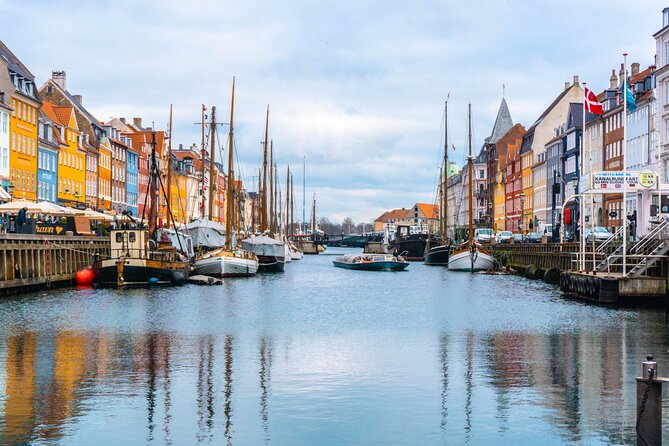 Explore Copenhagen in 60 minutes with a Local - Along the colorful waterfront