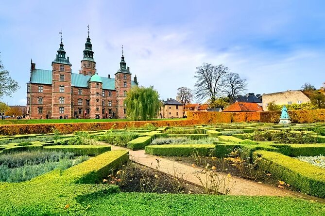 Fascinating Royal Castles in Copenhagen - Private Walking Tour - Who will enjoy this experience most