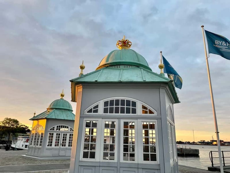 Guided SegwayTour of Copenhagen - 1 hour guided Tour - The guide makes the short format work