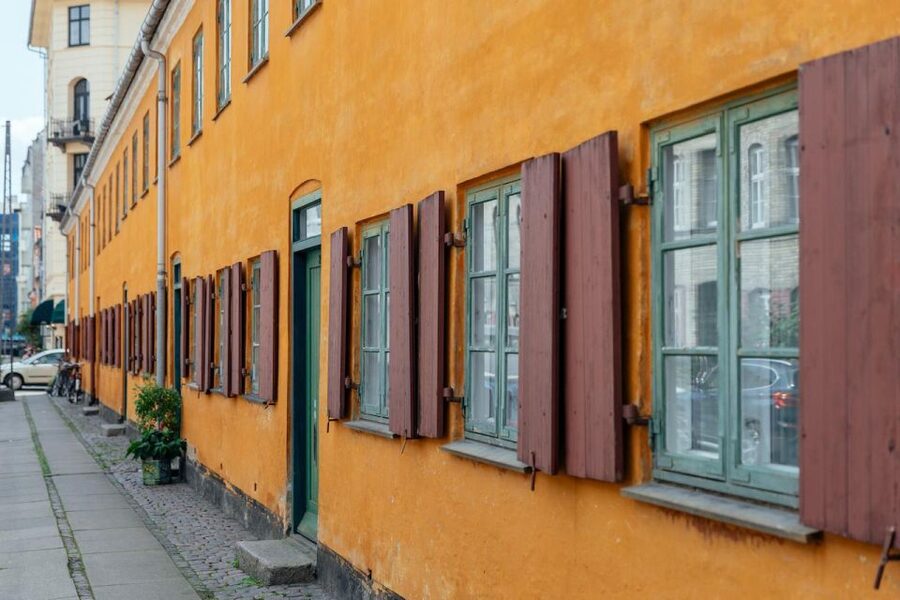 Highlights & Hidden Gems of Copenhagen Private Tour - The Round Tower and Rosenborg Castle from outside