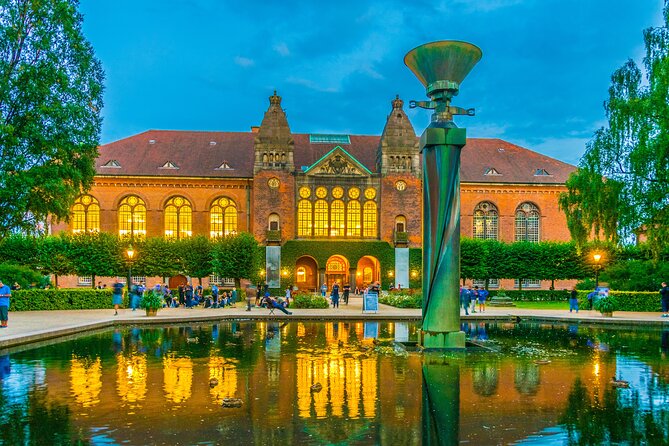 Jewish Walking Tour of Copenhagen and Danish Jewish Museum - How the guide affects the experience