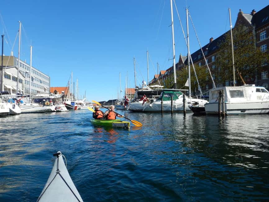 Kayak Tour in Copenhagen Harbor - June, July and August - Why the stable double kayaks help beginners