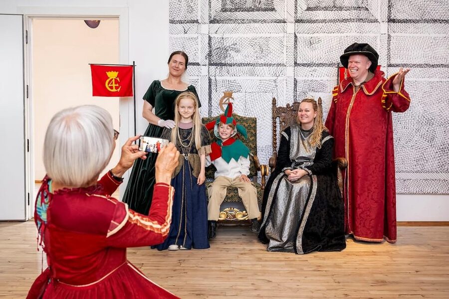 Kolding: Koldinghus Palace Entry Ticket - The royal dress-up workshop for children