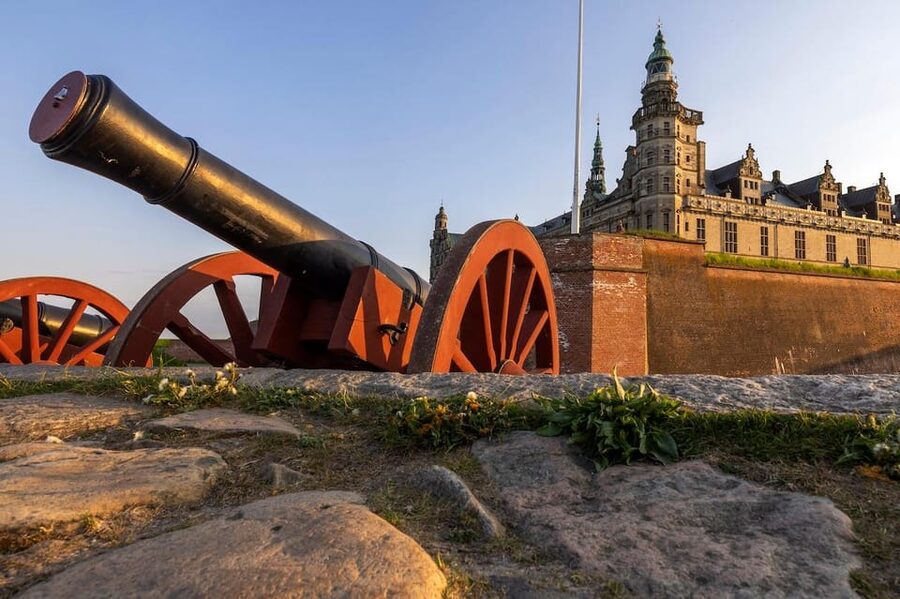 Kronborg Castle Entry Ticket - Exhibitions, history hunts, and self-guided exploration