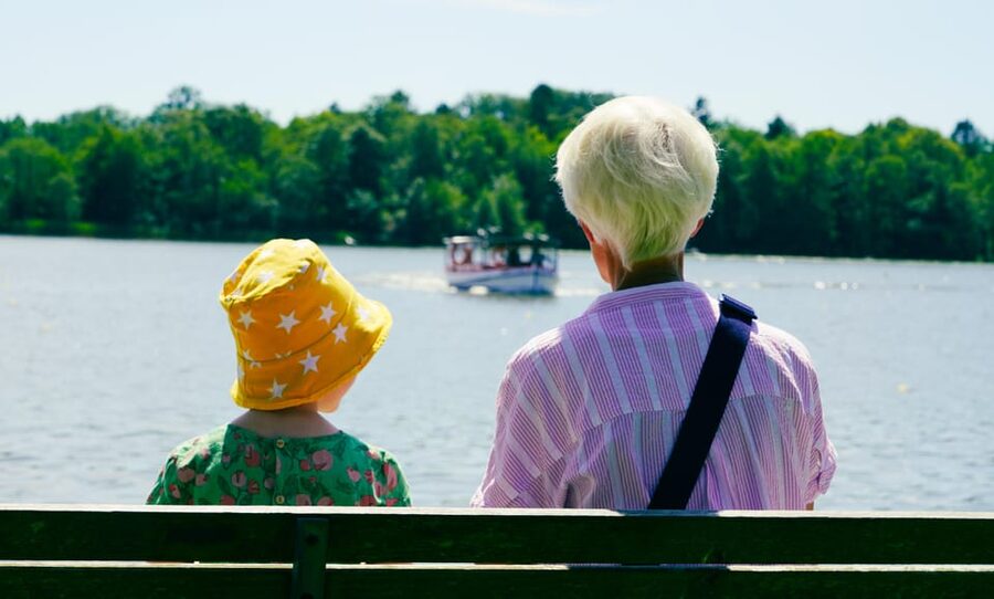 Lyngby & Bagsværd Lake: Baadfarten Boat Ride - Frederiksdal and Sinatur Hotel