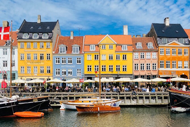 Private Copenhagen Boat cruise in Scandinavian mahogany boat - Maria’s guiding style and the value of local advice